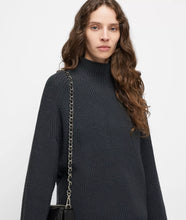 Lade das Bild in den Galerie-Viewer, LIEBESKIND BERLIN Taschenkette Black-Silver
