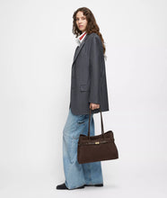 Lade das Bild in den Galerie-Viewer, LIEBESKIND BERLIN Nori Satchel L Dunkelbraun

