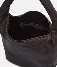 Lade das Bild in den Galerie-Viewer, LIEBESKIND BERLIN Crossbody Farrah Hobo M Mokka
