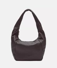 Lade das Bild in den Galerie-Viewer, LIEBESKIND BERLIN Crossbody Farrah Hobo M Mokka
