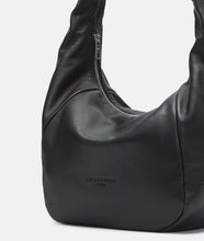Lade das Bild in den Galerie-Viewer, LIEBESKIND BERLIN Crossbody Farrah Hobo M Black
