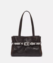 Lade das Bild in den Galerie-Viewer, LIEBESKIND BERLIN Nori Satchel M Dunkelbraun
