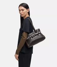 Lade das Bild in den Galerie-Viewer, LIEBESKIND BERLIN Nori Satchel M Dunkelbraun
