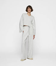 Lade das Bild in den Galerie-Viewer, 10DAYS AMSTERDAM Soft Scuba Kimono Sweater Grey Melee

