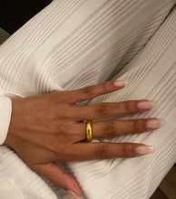 Lade das Bild in den Galerie-Viewer, SYSTER P Bolded Ring Gold
