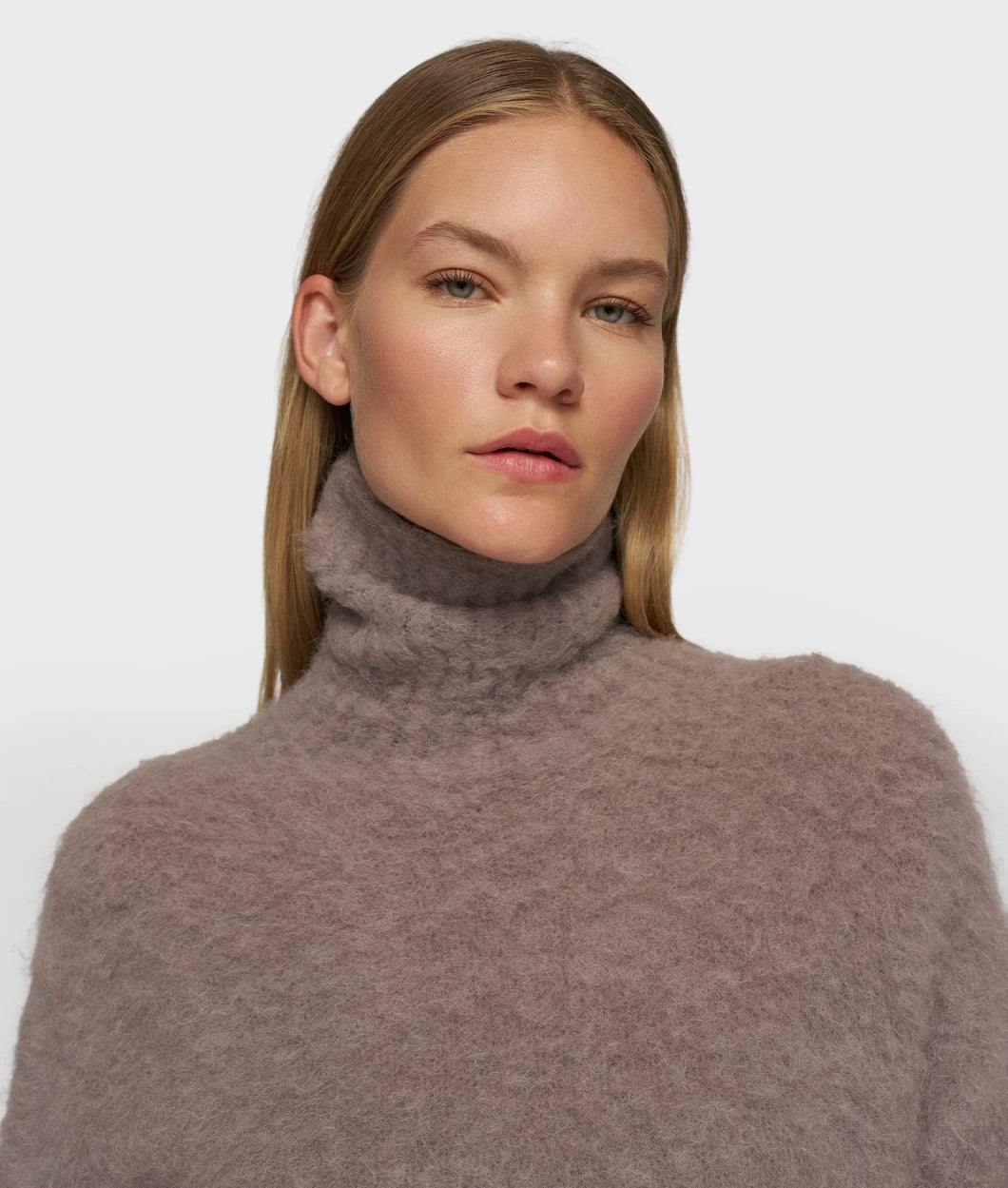 10DAYS AMSTERDAM Cropped Knit Turtleneck Moonrock