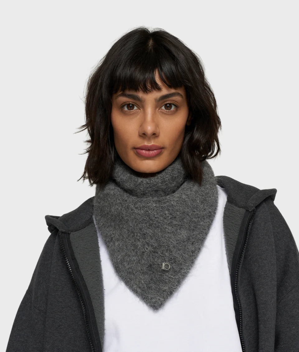 10DAYS AMSTERDAM Bandana Hairy Knit Scarf