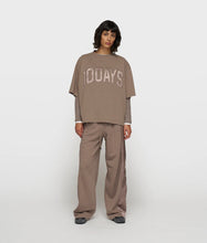 Lade das Bild in den Galerie-Viewer, 10DAYS AMSTERDAM Short Sleeve Sweater Moonrock
