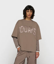 Lade das Bild in den Galerie-Viewer, 10DAYS AMSTERDAM Short Sleeve Sweater Moonrock
