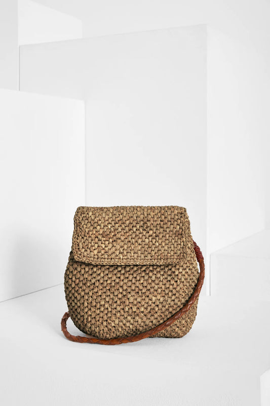 IBELIV Minitasche Zaz aus Raffia - Dark Tea