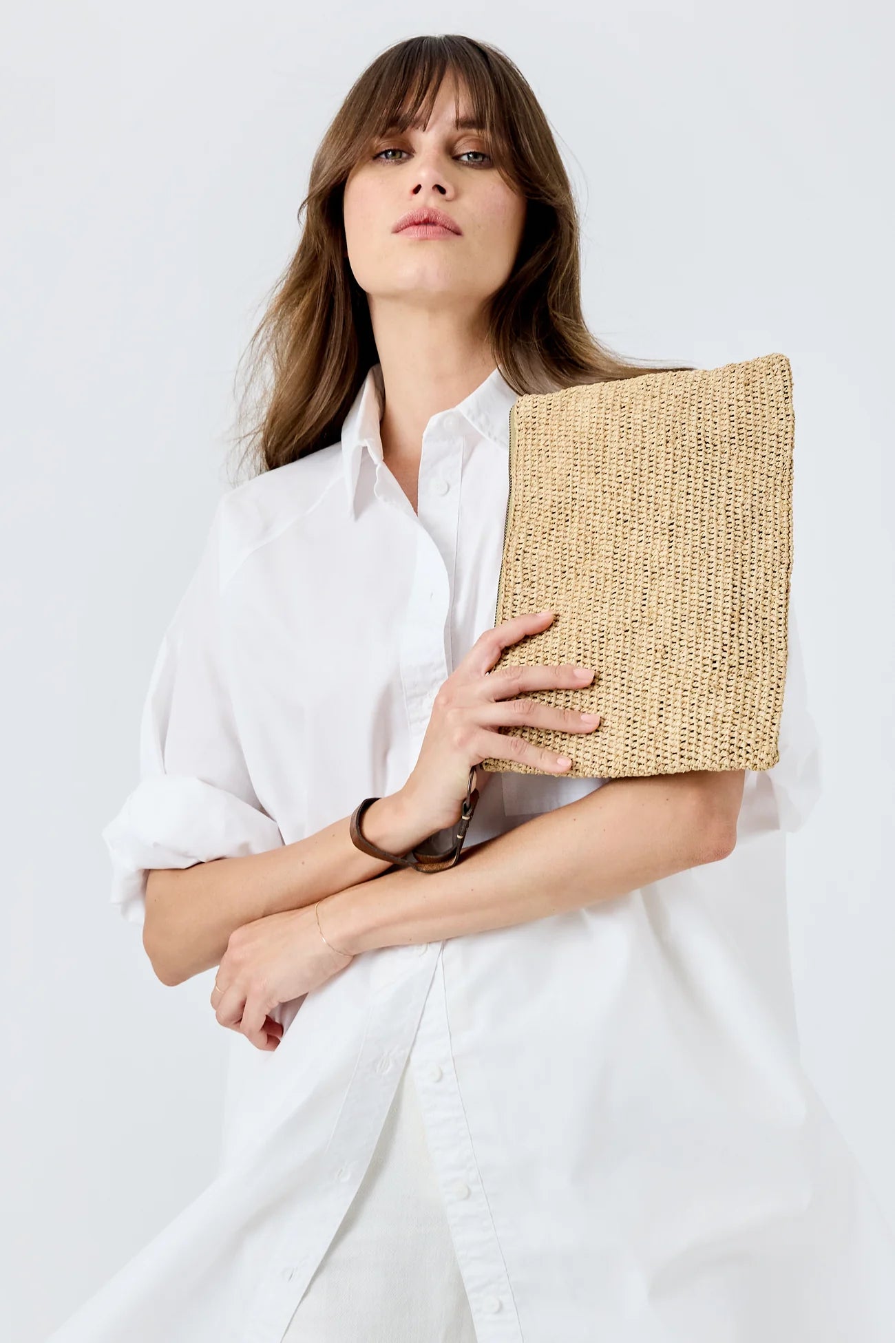 IBELIV Clutch Ampy aus Raffia - Tea
