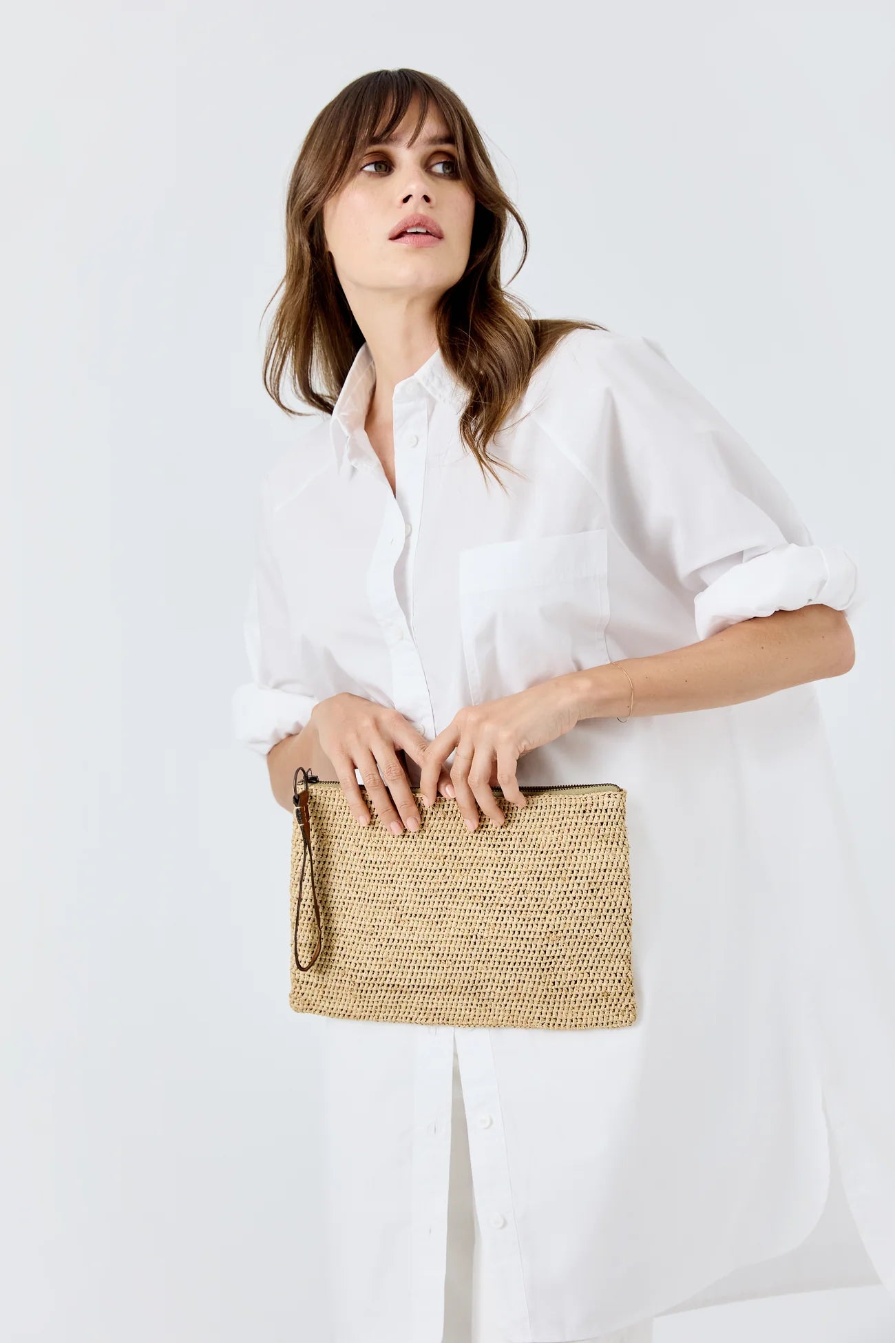 IBELIV Clutch Ampy aus Raffia - Tea