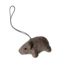 Lade das Bild in den Galerie-Viewer, DBKD Hanging Pig Anhänger
