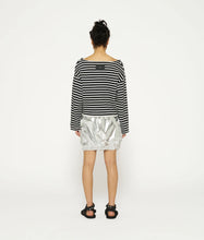 Lade das Bild in den Galerie-Viewer, 10DAYS AMSTERDAM Boat Neck Sweater Stripes Black/ Ecru
