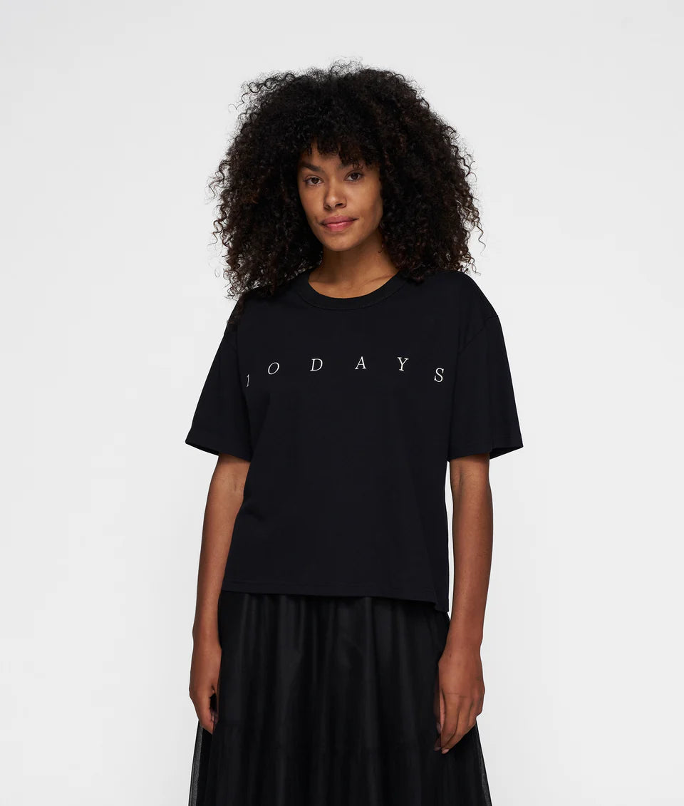 10DAYS AMSTERDAM Short Sleeve Logo