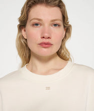 Lade das Bild in den Galerie-Viewer, 10 DAYS AMSTERDAM Cropped Sweater light Natural
