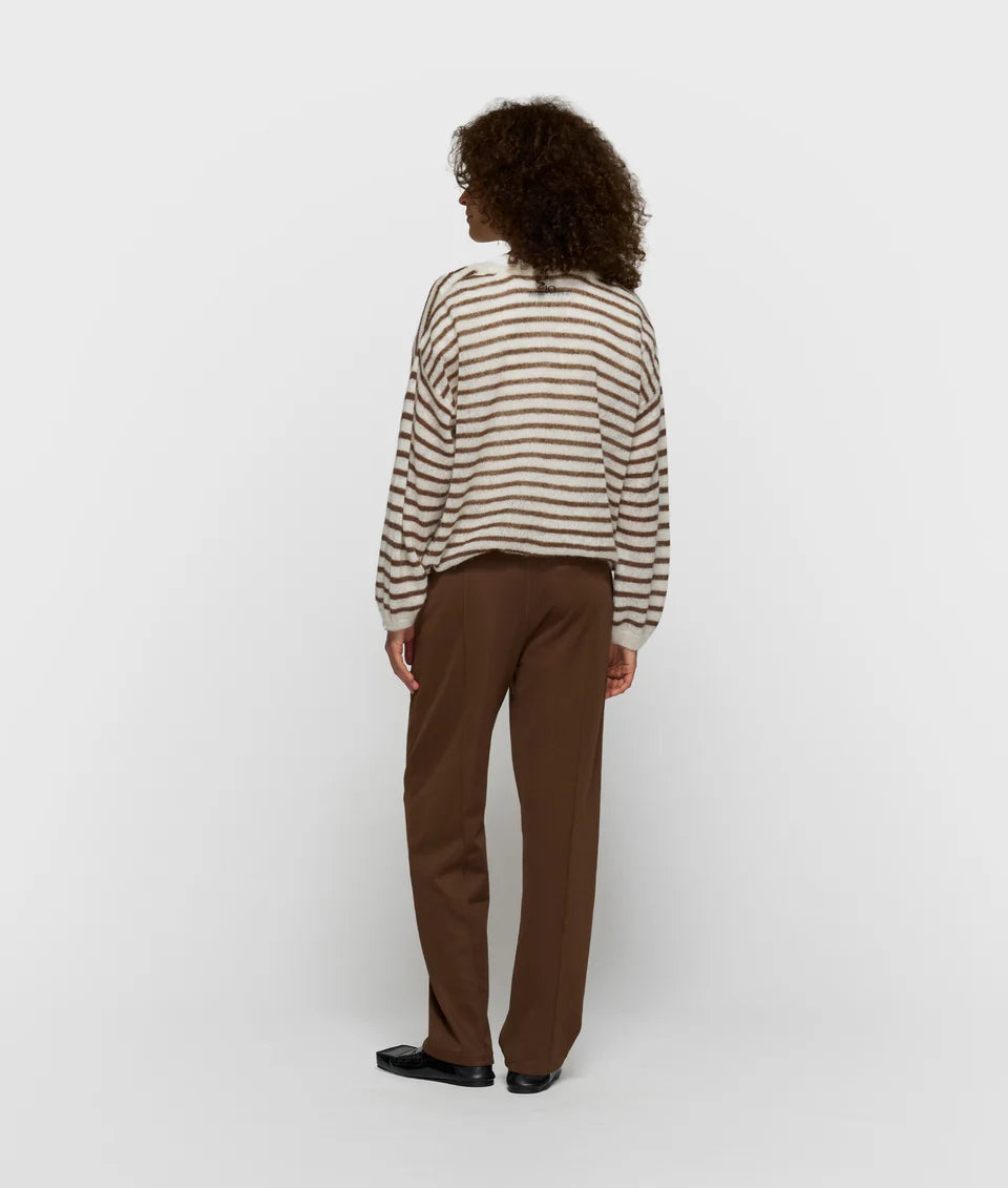 10DAYS AMSTERDAM Thin V-Neck Sweater Dark Truffle/ Ecru
