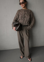 Lade das Bild in den Galerie-Viewer, CLUB L&#39;AVENIR Pullover Kae&#39;CL Taupe
