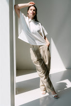 Lade das Bild in den Galerie-Viewer, AIMEE THE LABEL MieeilleS6 Shirt Offwhite
