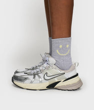 Lade das Bild in den Galerie-Viewer, 10DAYS AMSTERDAM Socks Smile Light Grey
