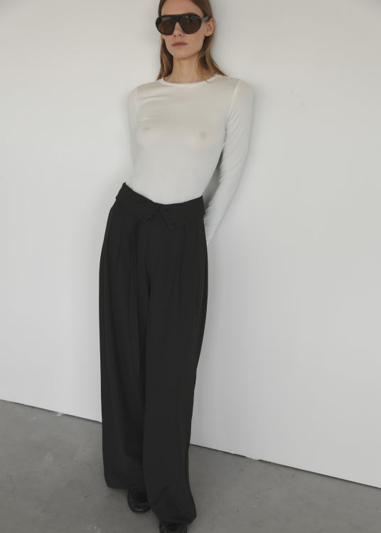 CLUB L'AVENIR Iva'CL Longsleeve - Off White