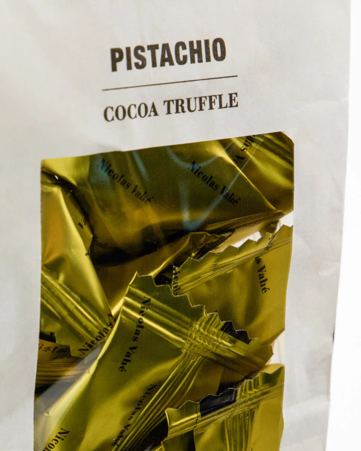 NICOLAS VAHE Cocoa Trüffel mit Pistazien und Crunch