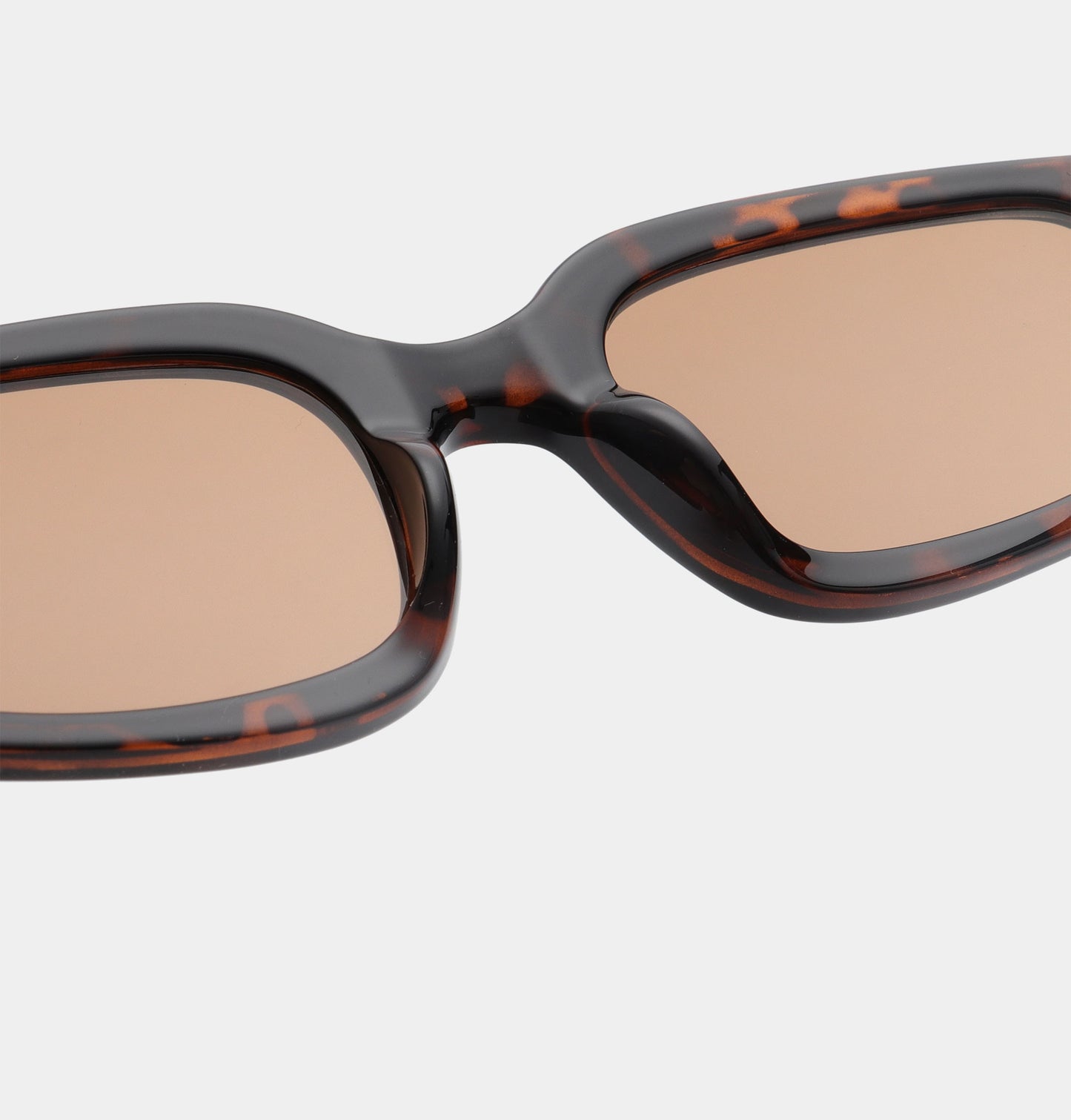 A.KJAERBEDE Sonnenbrille Alex Demi Tortoise