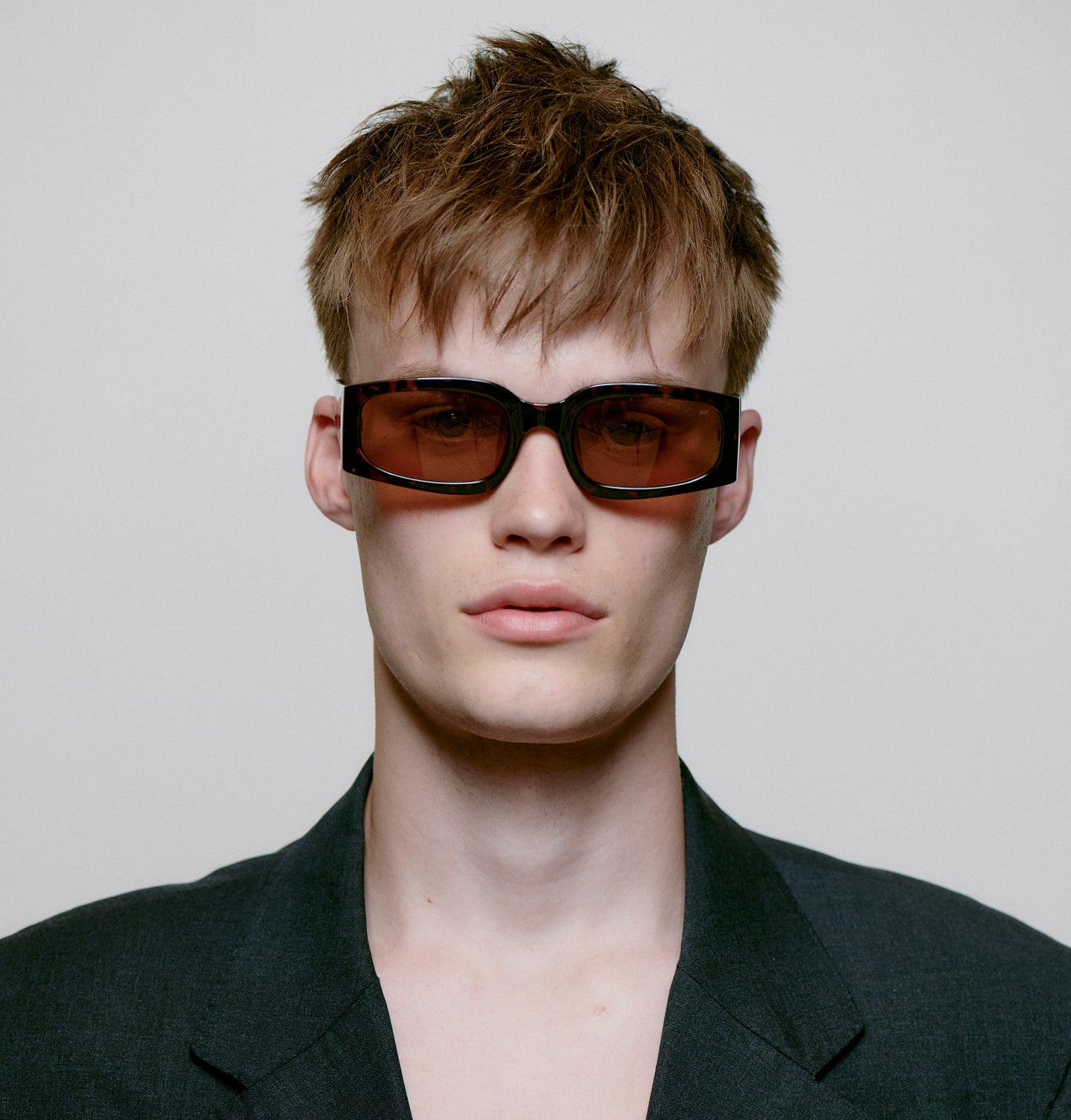 A.KJAERBEDE Sonnenbrille Alex Demi Tortoise