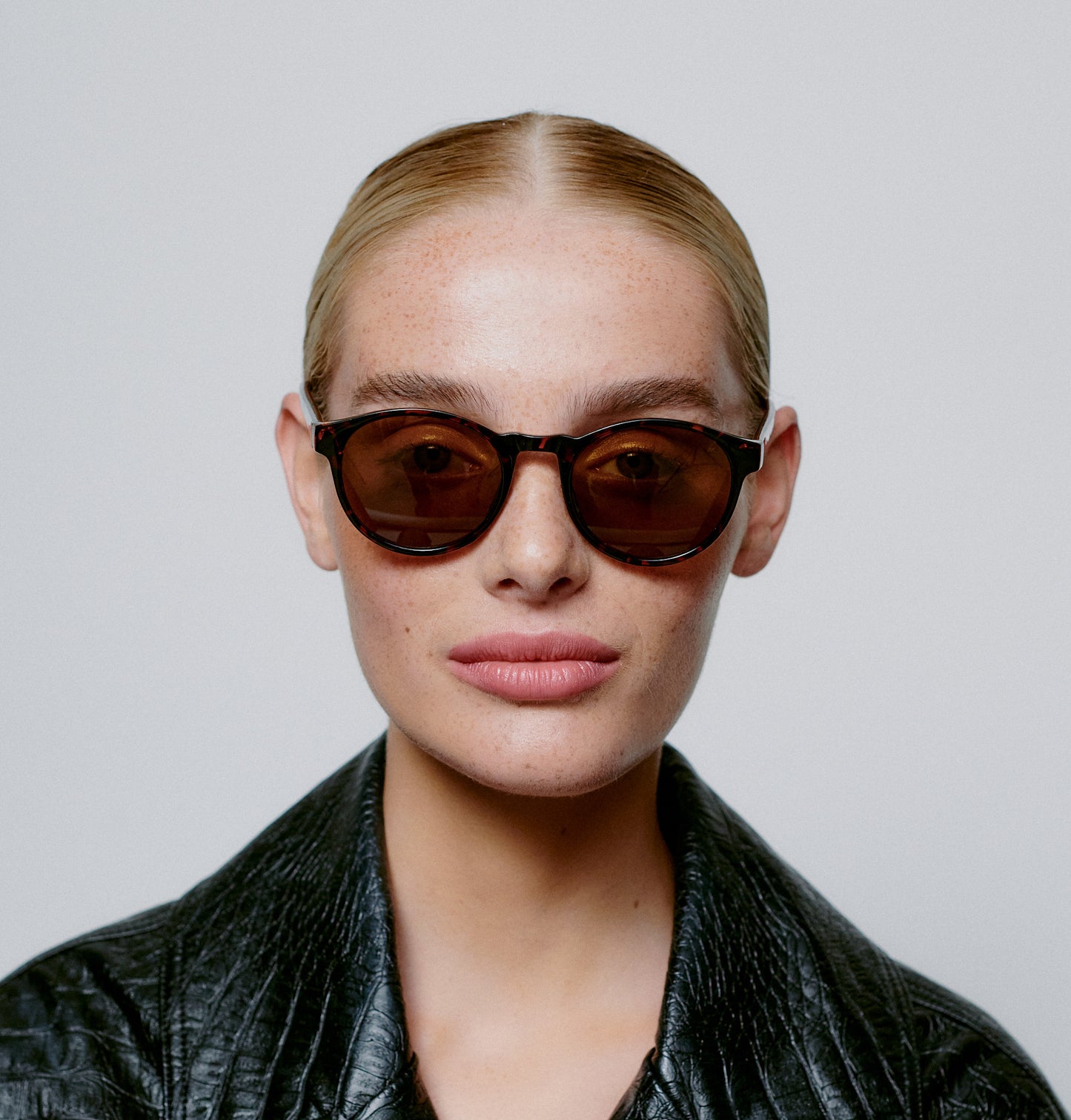 A.KJAERBEDE Sonnenbrille Marvin Demi Tortoise