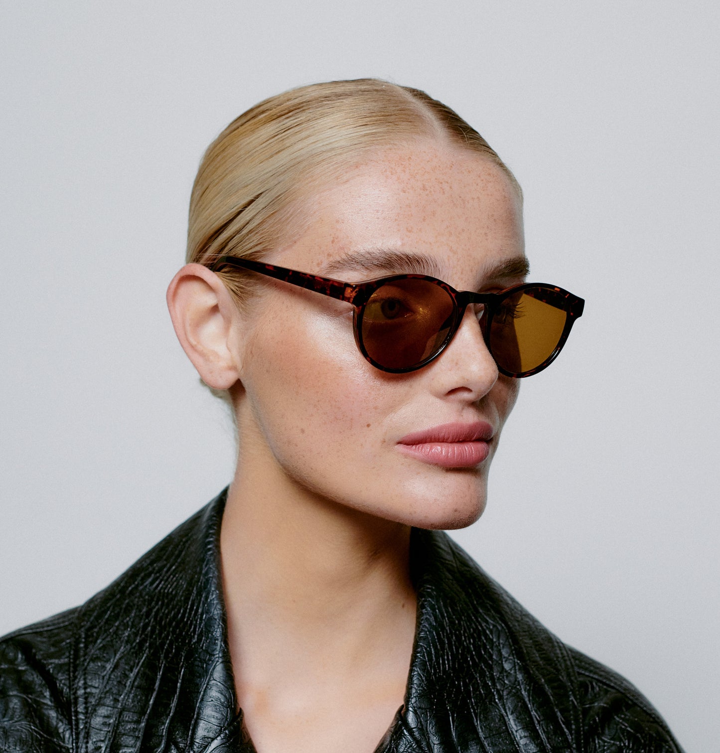 A.KJAERBEDE Sonnenbrille Marvin Demi Tortoise