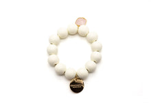 Lade das Bild in den Galerie-Viewer, SCHMÜCKSTÜCK Mala Single Armband Ivory

