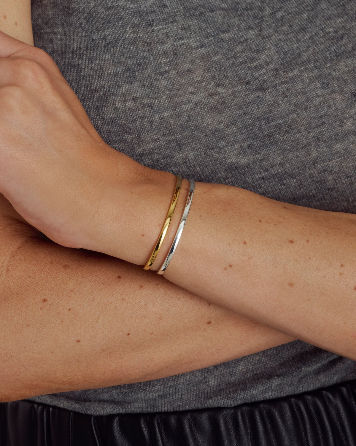 SYSTER P Cavelle Plain Bangle - Armreif Gold Plated