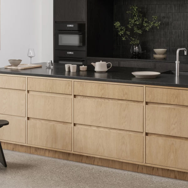 BLOMUS Serviertablett Oku Oak Eckig in 2 Größen