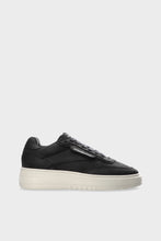 Lade das Bild in den Galerie-Viewer, COPENHAGEN STUDIOS Sneaker CPH89 Waxed Nubuk Black
