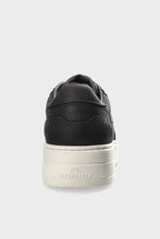 Lade das Bild in den Galerie-Viewer, COPENHAGEN STUDIOS Sneaker CPH89 Waxed Nubuk Black
