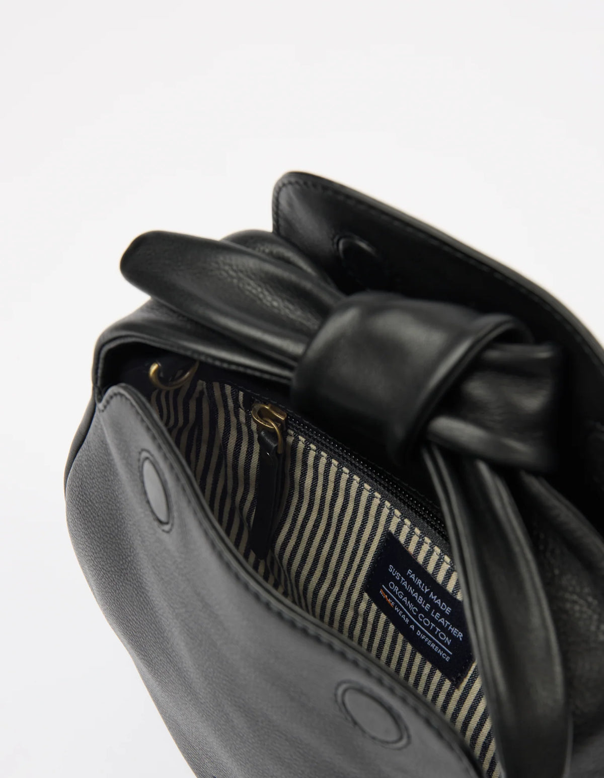 O MY BAG Bag Handtasche Coco Croissant Black Soft Grain