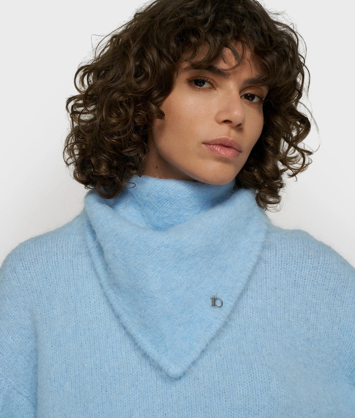 10DAYS AMSTERDAM Hairy Knit Bandana Angel Blue