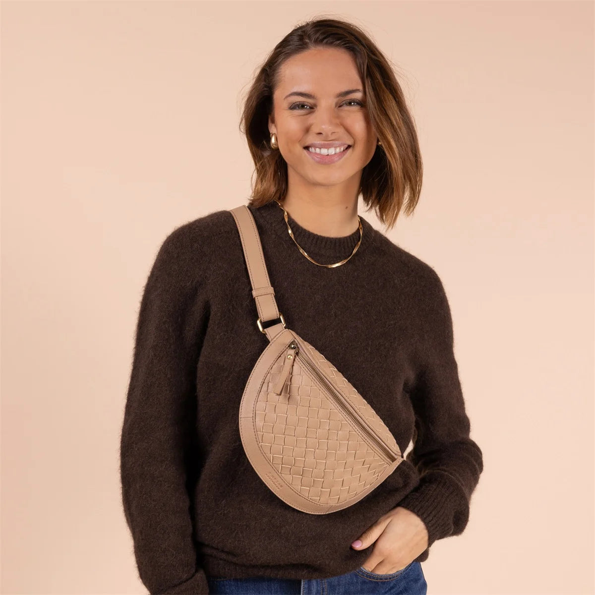 O MY BAG Ray Bum Bag Umhängetasche Sand