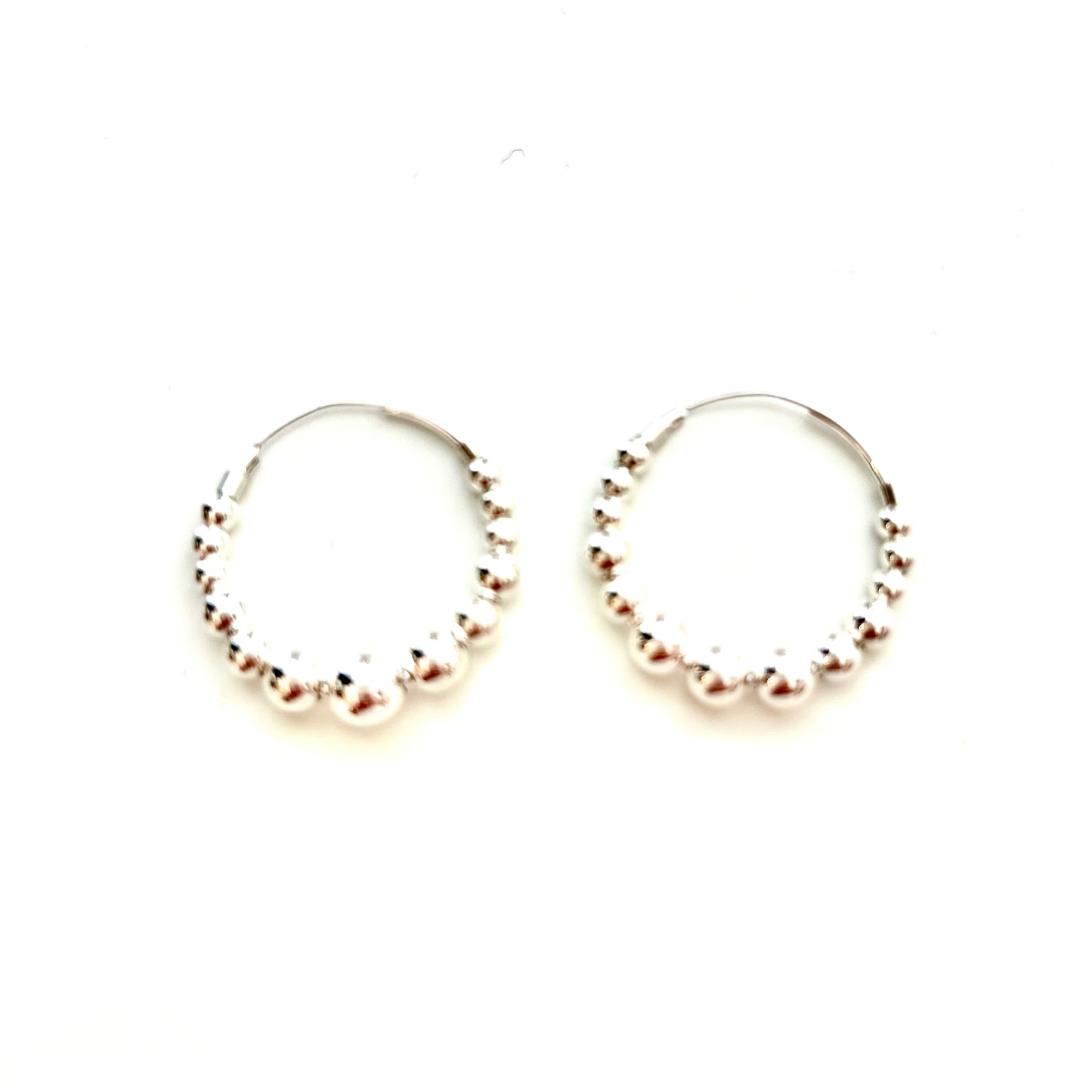 GNOES AMSTERDAM Creolen Beaded Hoop Silber