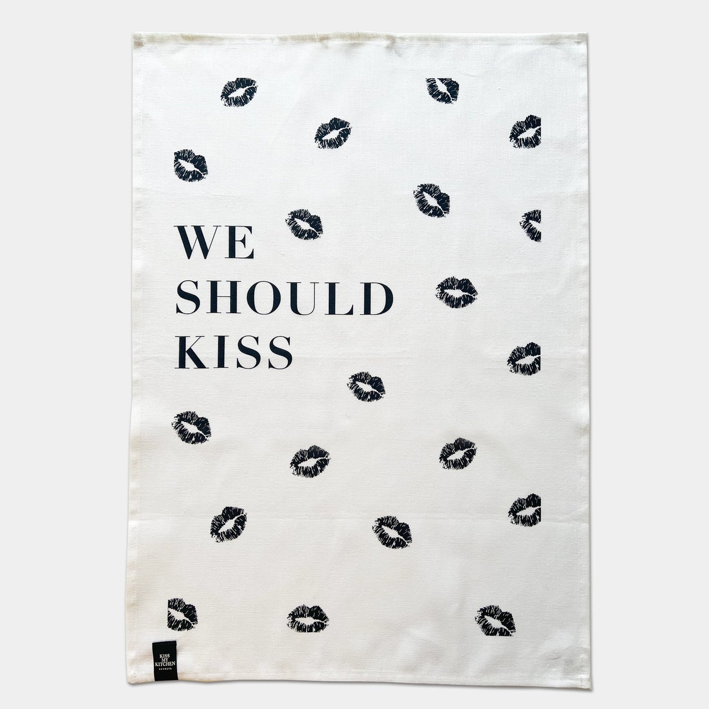 KISS MY KITCHEN Geschirrtuch We Should Kiss white