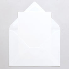 Lade das Bild in den Galerie-Viewer, PERLENFISCHER 5 Klappkarten mit Umschlag - weiß
