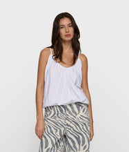 Lade das Bild in den Galerie-Viewer, 10 DAYS AMSTERDAM Top Gathered Neck White
