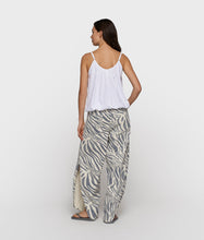 Lade das Bild in den Galerie-Viewer, 10 DAYS AMSTERDAM Top Gathered Neck White
