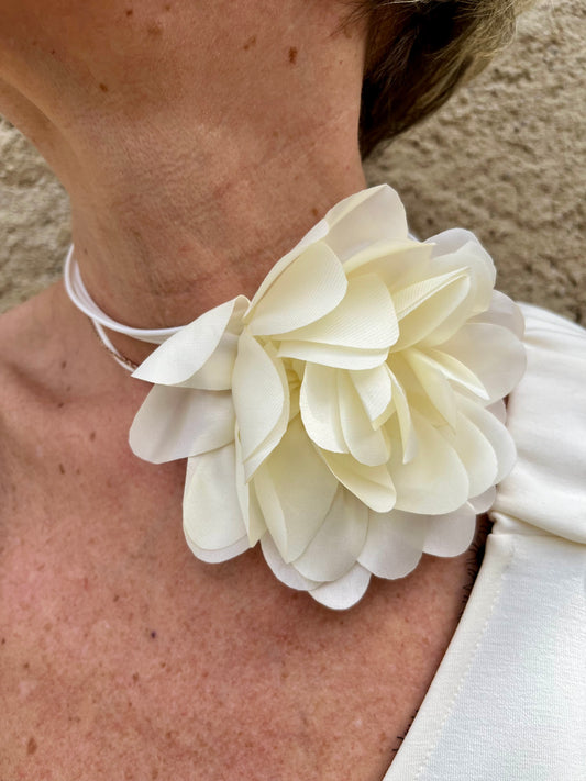 Chokerhalsband Rose Ecru