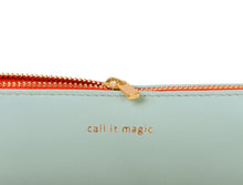 Lade das Bild in den Galerie-Viewer, by B+K Pouch Large Call it Magic
