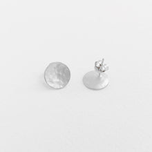Lade das Bild in den Galerie-Viewer, SUSICALA Ohrstecker Moon S Sterlingsilber
