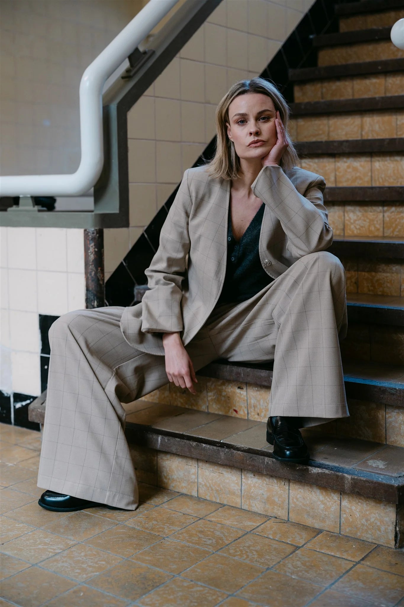 AIMEE THE LABEL Hose NykW6 Sand Check