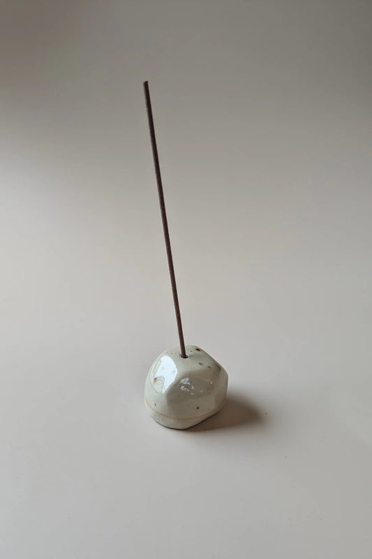Noneedformore Handgefertigter Keramik Räucherstäbchenständer Pebbles Gray