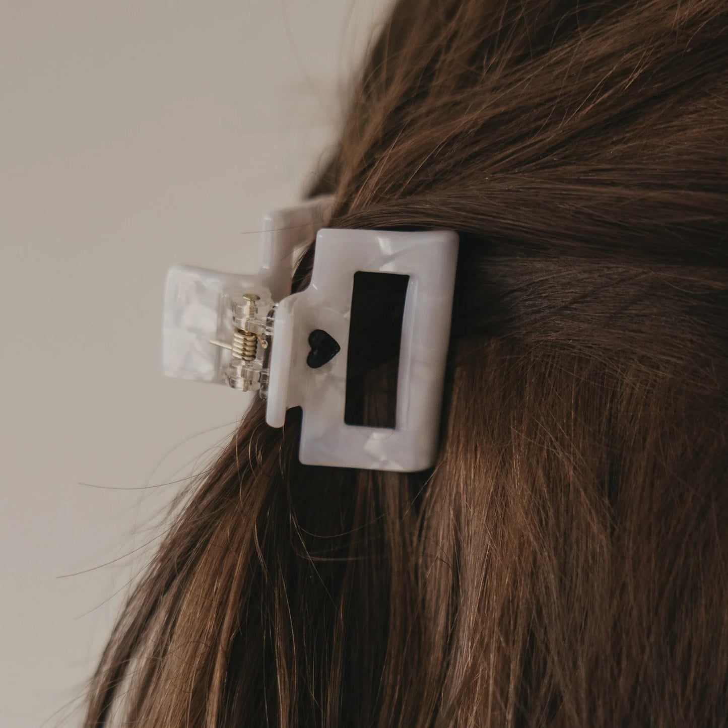 EULENSCHNITT Kleine Haarspange Pearl Herz schwarz
