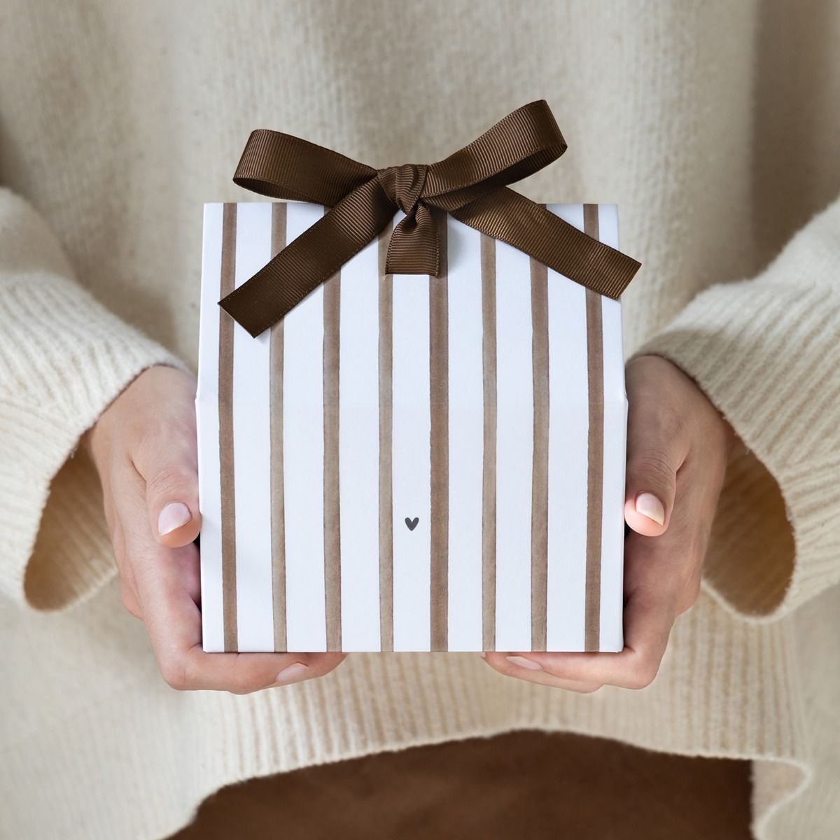 BASTION COLLECTIONS Geschenkbox Stripes Brown